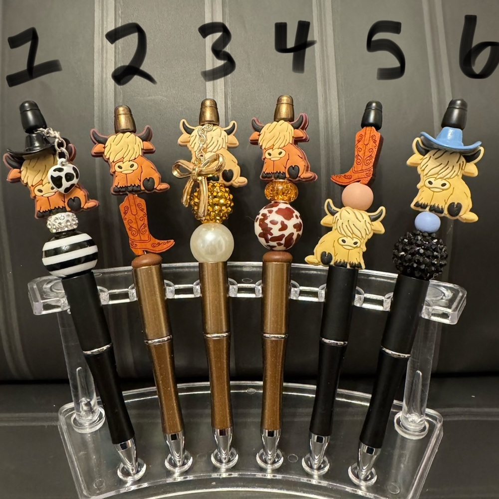 Pens & Pearls by Brooklyn